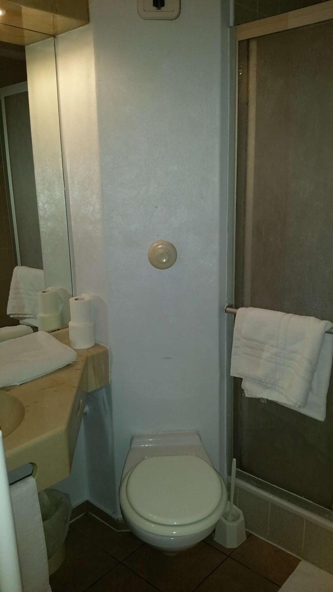 Brit Hotel Sarreguemines Esterno foto